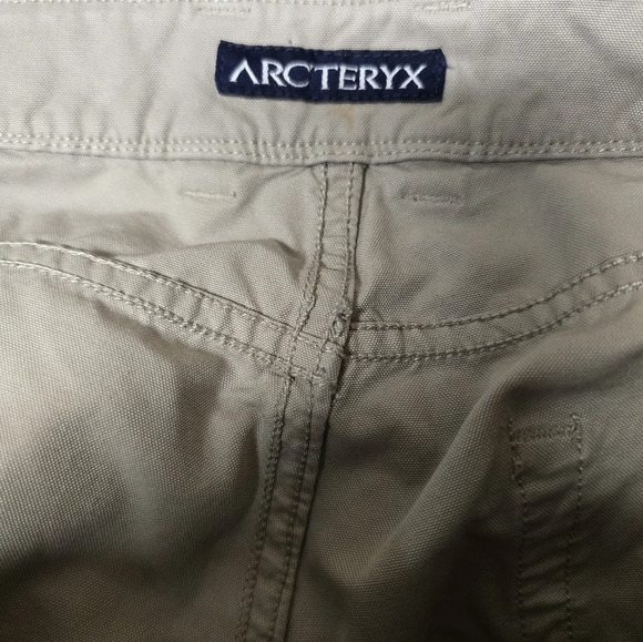 ARC'TERYX Women’s Damen Khaki Cropped Capri Hiking Pants Sz10 - Picture 10 of 15